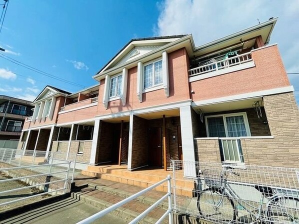 「華」壱番館の物件外観写真